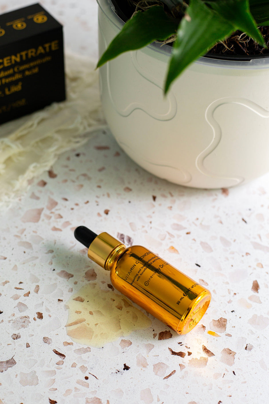 Brightening Vitamin C Glow Serum for Sensitive & Dry Skin – Vegan, Gluten-Free, Anti-Aging, Fragrance-Free